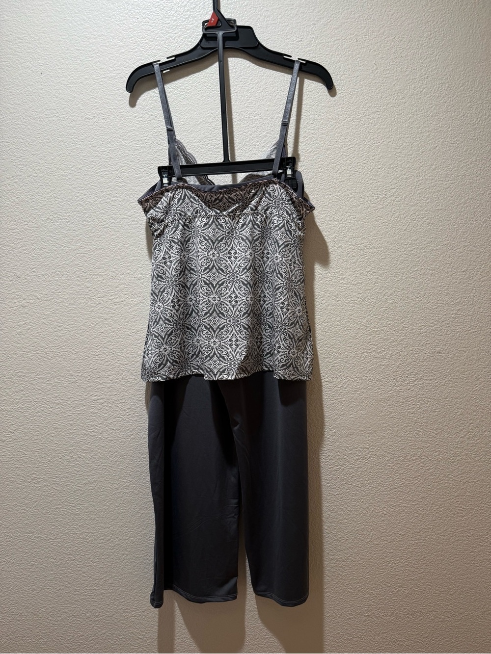 Marilyn Monroe Intimate Geometric Damask Pattern Cami Wide Leg Pajama Set - Picture 4 of 10
